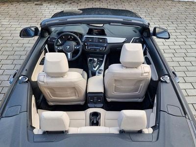 Gebraucht BMW 220 Sport Line 184 PS (135 kW) 2020 Grau Cabrio