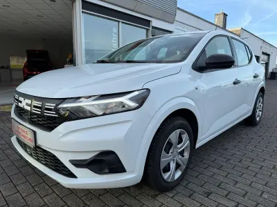 Usata Dacia Sandero 67 CV (49 kW) 2024 Bianco Utilitaria