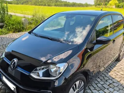Gebraucht VW e-up! Style 61 kW (83 PS) 2022 Schwarz Kleinwagen
