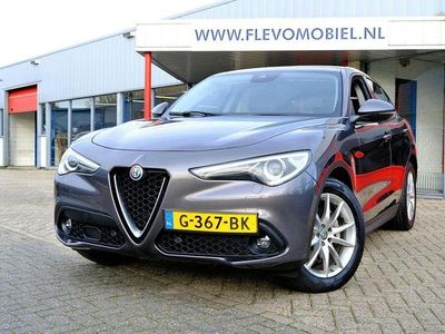 Grau Gebraucht 2019 Alfa Romeo Stelvio Super SUV | 20.950 € (Fairer Preis)