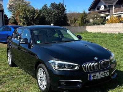 Gebraucht BMW 120 Sport Line 190 PS (139 kW) 2017 Schwarz Kleinwagen