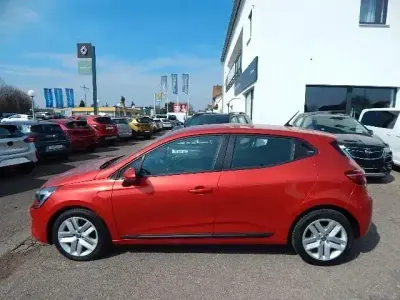 Gebraucht Renault Clio V Zen 91 PS (66 kW) 2022 Rot Limousine
