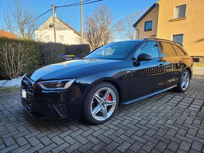 Schwarz Gebraucht 2022 Audi A4 S-Line Kombi | 37.000 € (Etwas zu teuer)