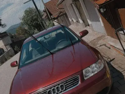 Second-hand Audi A3 Design 102 CP (75 kW) 2000 Roșu Hatchback