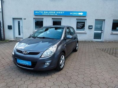 Gebraucht Hyundai i20 Comfort 101 PS (74 kW) 2009 Grau Kleinwagen