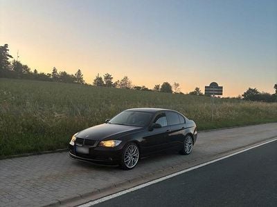 Gebraucht BMW 318 Performance 143 PS (105 kW) 2008 Schwarz Limousine