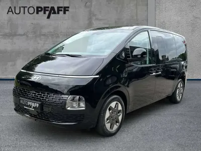 Neu Hyundai Staria Prime 224 PS (164 kW) 2025 Abyss black Van / Kleinbus