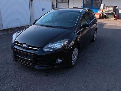 Gebraucht Ford Focus 125 PS (91 kW) 2014 Schwarz Kombi