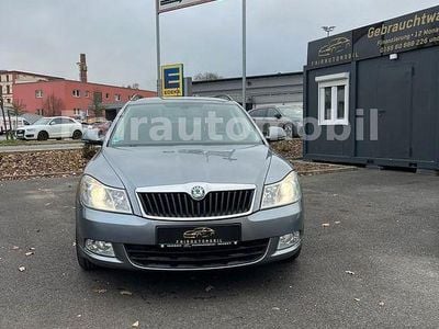 Gebraucht Skoda Octavia Best of 122 PS (89 kW) 2012 Grau Kombi