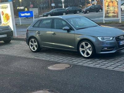Gebraucht Audi A3 Design 150 PS (110 kW) 2015 Grau Kleinwagen