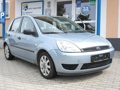 Usata Ford Fiesta 80 CV (58 kW) 2005 Blu Utilitaria