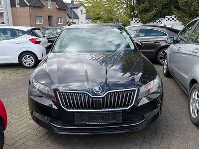 Gebraucht Skoda Superb Ambition 120 PS (88 kW) 2016 Schwarz Kombi