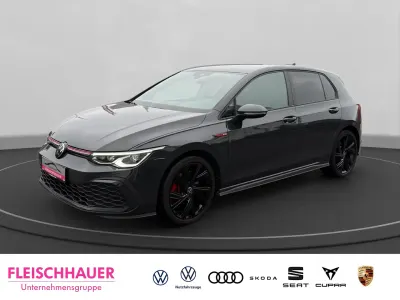 Gebraucht VW Golf VIII GTI 245 PS (180 kW) 2024 Grau Limousine