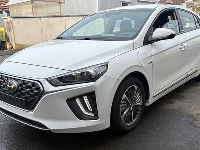Gebraucht Hyundai Ioniq Trend 105 PS (77 kW) 2021 Weiß Kleinwagen