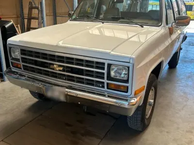 Usata Chevrolet Suburban 200 CV (147 kW) 1991 Bianco SUV