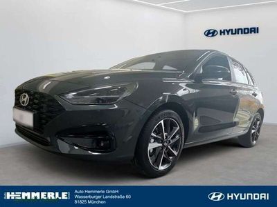 Neu Hyundai i30 Advantage 140 PS (102 kW) 2025 Grün Limousine