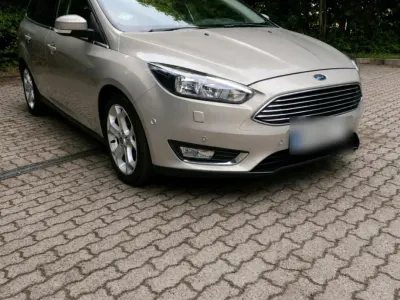 Gebraucht Ford Focus Titanium 150 PS (110 kW) 2016 Braun Kombi