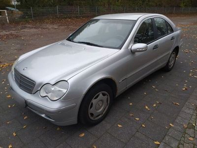 Mercedes C180