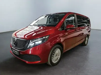 Gebraucht Mercedes EQV300 150 kW (204 PS) 2023 Rot Van / Kleinbus