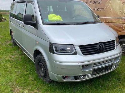 Usata VW Caravelle Comfortline 131 CV (96 kW) 2007 Argento Furgone