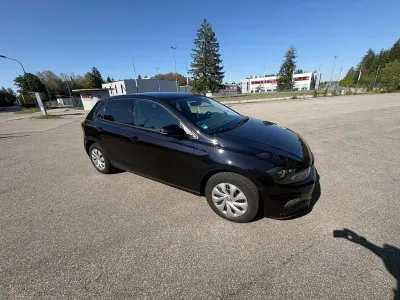 Gebraucht VW Polo 95 PS (69 kW) 2018 Schwarz Kleinwagen