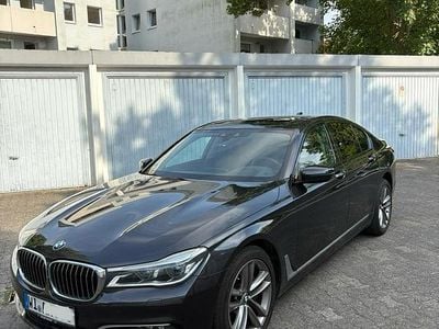 BMW 740