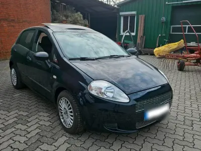 Gebraucht Fiat Punto 77 PS (56 kW) 2009 Blau Kleinwagen