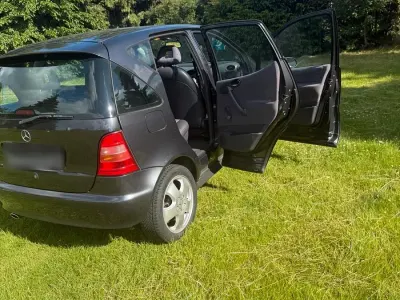 Gebraucht Mercedes A190 125 PS (91 kW) 2000 Schwarz Kleinwagen
