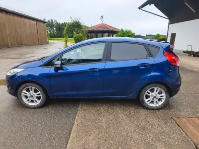 Usata Ford Fiesta SYNC Edition 101 CV (74 kW) 2016 Blu Utilitaria