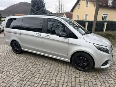 Używany Mercedes V250 AMG 190 KM (139 kW) 2022 Srebrny Minivan