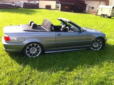 Grau Gebraucht 2004 BMW 320 Cabriolet Performance Cabrio | 10.499 € (Fairer Preis)