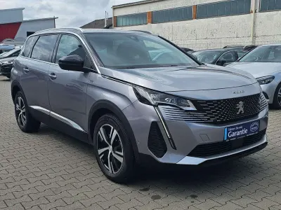 Gebraucht Peugeot 5008 GT 131 PS (96 kW) 2024 Lack grau artense/metallic SUV