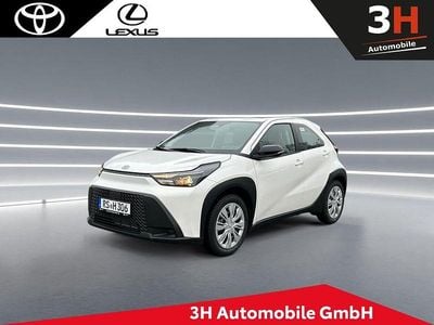 Neu Toyota Aygo X PURE 116 PS (85 kW) 2025 Weiß SUV