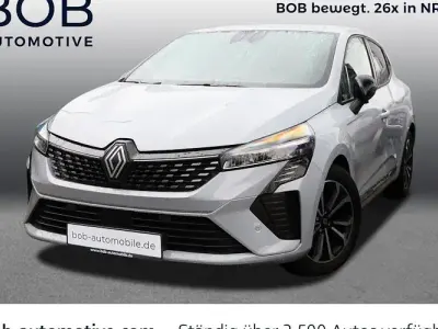 Gebraucht Renault Clio V Techno 115 PS (84 kW) 2025 Grau Limousine