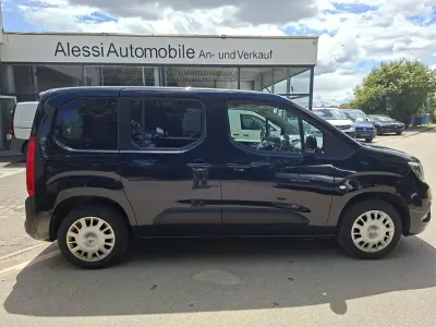 Gebraucht Opel Combo Life Elegance 131 PS (96 kW) 2023 Schwarz Van / Kleinbus