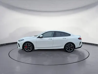 Używany BMW 223 Active Tourer M Sport 218 KM (160 kW) 2025 Biały Minivan