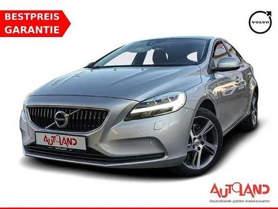 Usata Volvo V40 Momentum 122 CV (89 kW) 2017 Argento Berlina