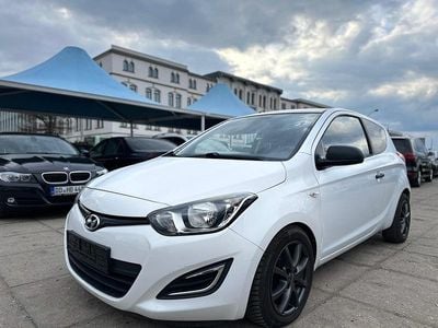 Brugt Hyundai i20 85 HK (62 kW) 2014 Blå Hatchback