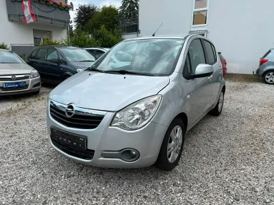 Gebraucht Opel Agila Edition 94 PS (69 kW) 2012 Silber Kleinwagen
