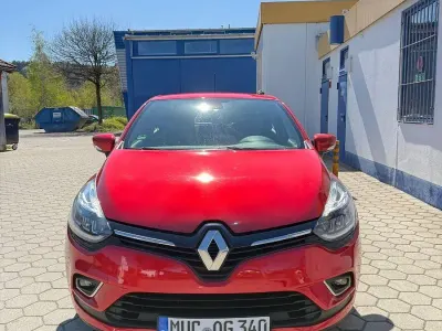 Gebraucht Renault Clio IV Intens 90 PS (66 kW) 2018 Rot Limousine
