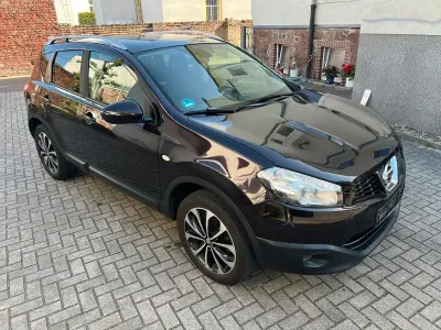 Gebraucht Nissan Qashqai 141 PS (103 kW) 2011 Schwarz SUV