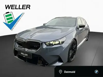 Używany BMW M5 Comfort Edition 727 KM (534 kW) 2025 Szary Kombi