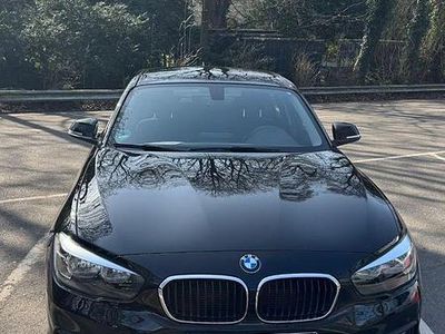 Gebraucht BMW 118 Advantage 136 PS (100 kW) 2018 Schwarz Kleinwagen