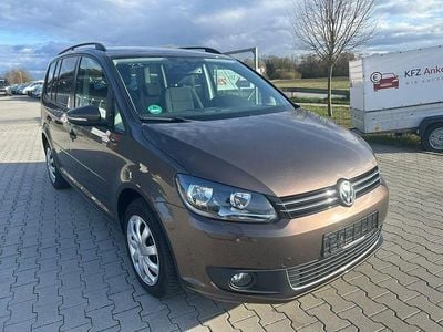 Gebraucht VW Touran Comfortline 105 PS (77 kW) 2012 Braun Van / Kleinbus