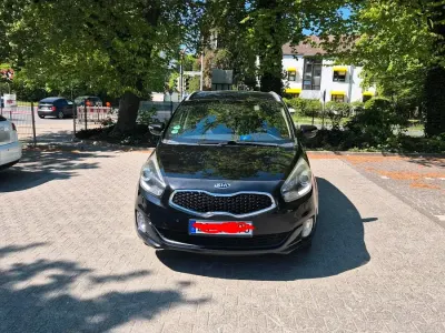 Gebraucht Kia Carens 136 PS (100 kW) 2014 Schwarz Van / Kleinbus
