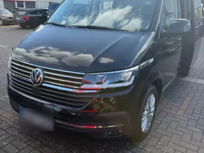 Gebraucht VW Multivan 150 PS (110 kW) 2022 Schwarz Van / Kleinbus