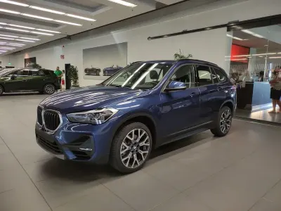 Gebraucht BMW X1 Advantage 178 PS (130 kW) 2021 Blau SUV