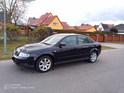 Gebraucht Audi A4 102 PS (75 kW) 2002 Blau Limousine