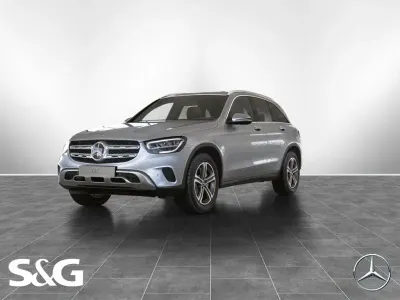 Gebraucht Mercedes GLC220 194 PS (142 kW) 2022 Hightechsilber metallic SUV