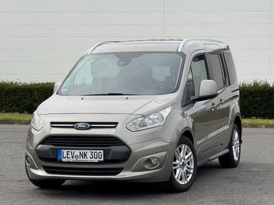 Gebraucht Ford Tourneo Connect Titanium 101 PS (74 kW) 2016 Silber Van / Kleinbus